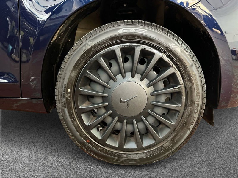 Lancia Ypsilon usata a Taranto (6)