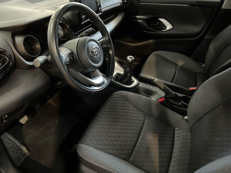 Toyota Yaris usata a Bari (10)