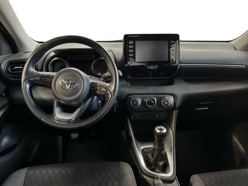 Toyota Yaris usata a Bari (8)