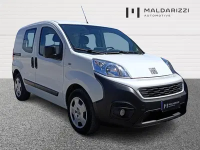 Fiat Fiorino combi N1 1.3 mjt 95cv Adventure del 2024 usata a Bari