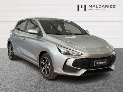 Mg MG3 1.5 hybrid+ Comfort auto del 2024 usata a Bari