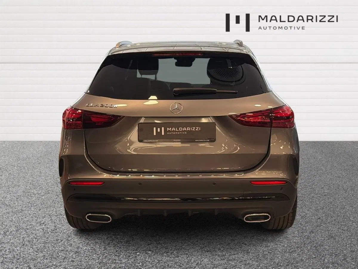 Mercedes-Benz GLA SUV usata a Bari (3)