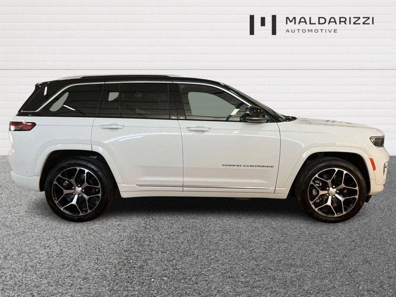 Jeep Grand Cherokee usata a Bari (5)