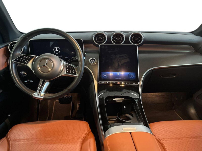 Mercedes-Benz GLC SUV usata a Bari (8)