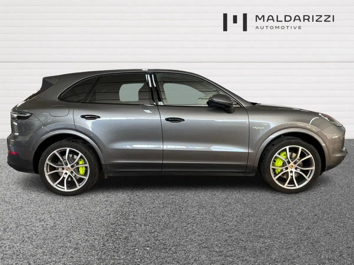 Porsche Cayenne usata a Bari (5)