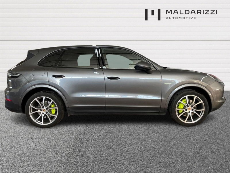 Porsche Cayenne usata a Bari (5)