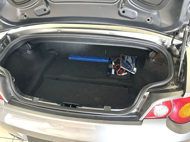 BMW Z4 Cabrio usata a Ferrara (12)