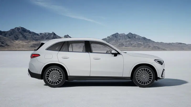 Mercedes-Benz GLC SUV nuova a Pescara (4)