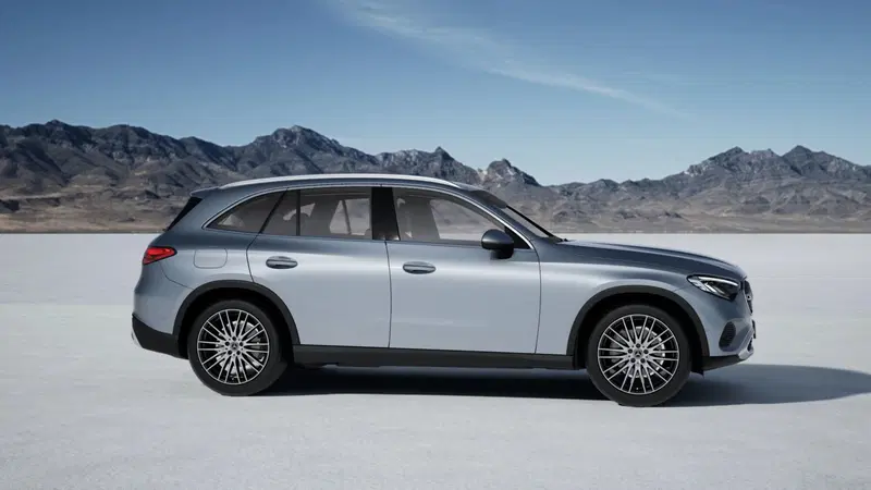 Mercedes-Benz GLC SUV nuova a Pescara (4)