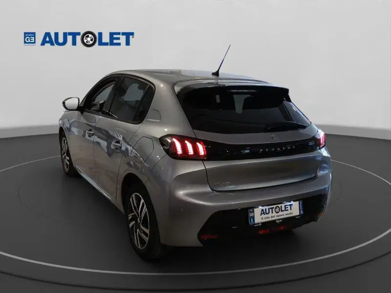Peugeot 208 usata a Genova (8)