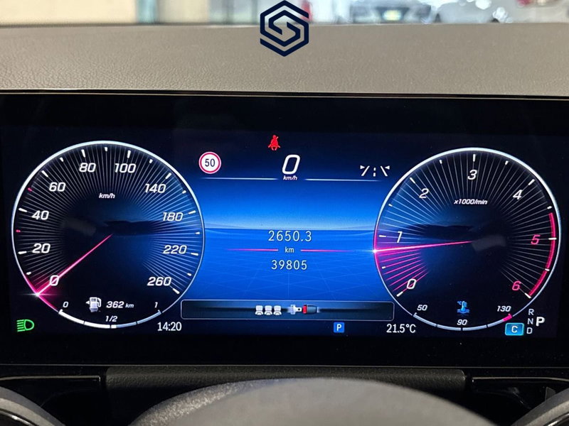 Mercedes-Benz GLA SUV usata a Cagliari (14)