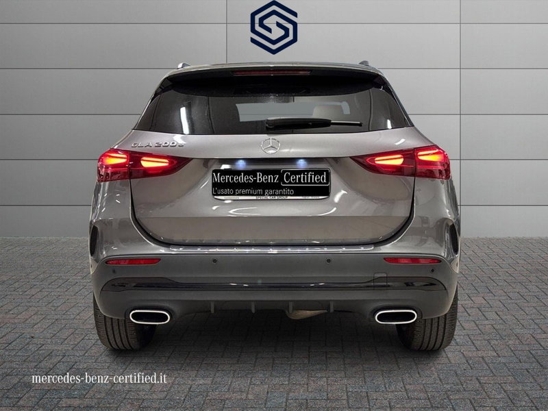 Mercedes-Benz GLA SUV usata a Cagliari (6)