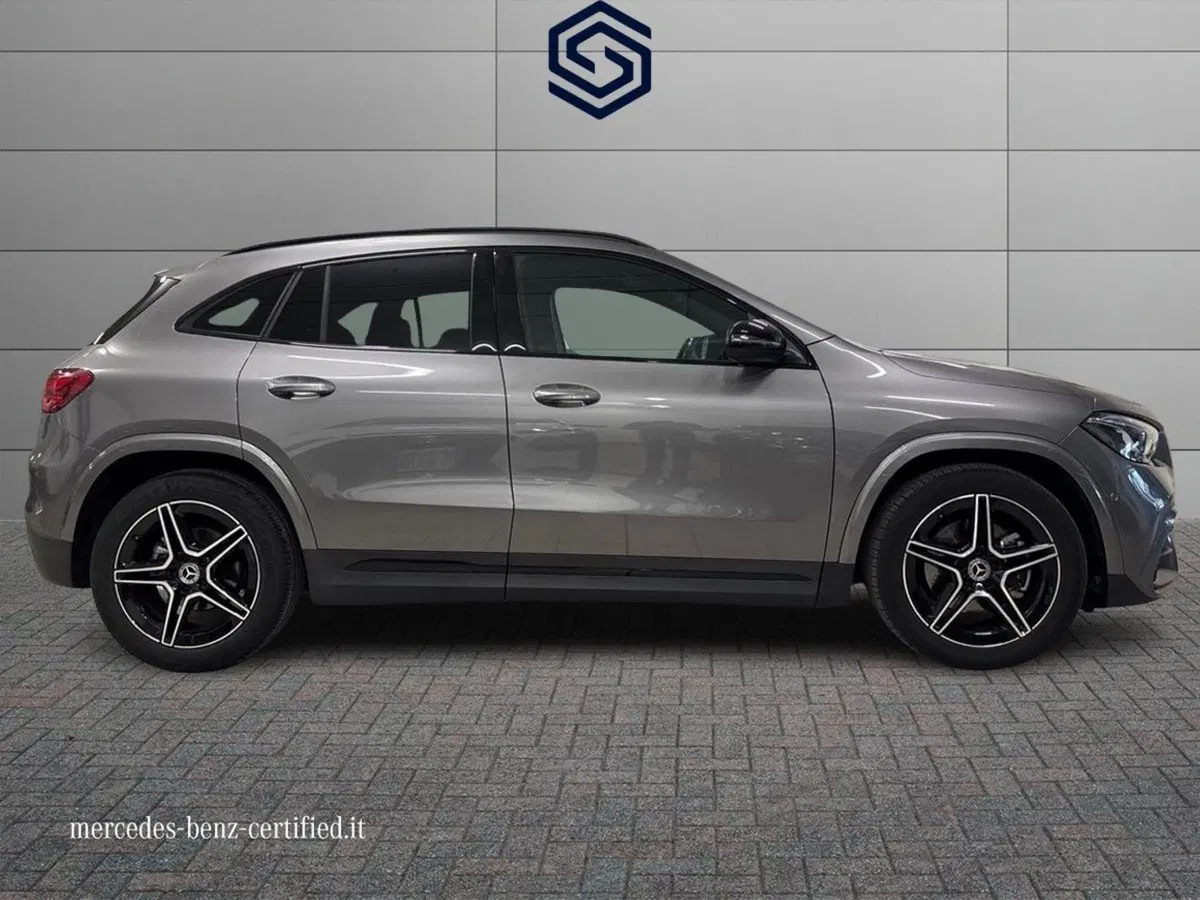 Mercedes-Benz GLA SUV usata a Cagliari (7)