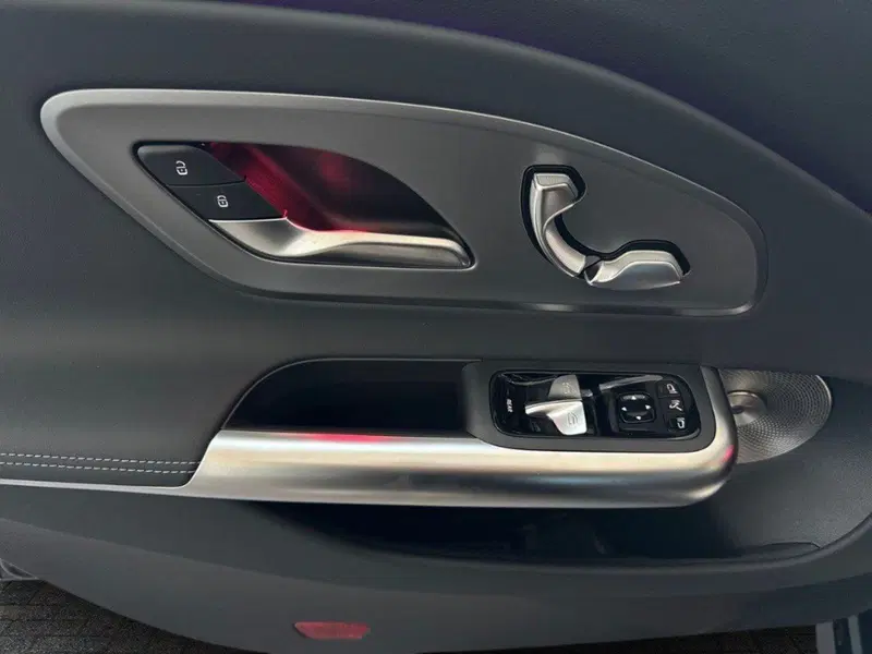 Mercedes-Benz CLA EQ nuova a Rimini (17)