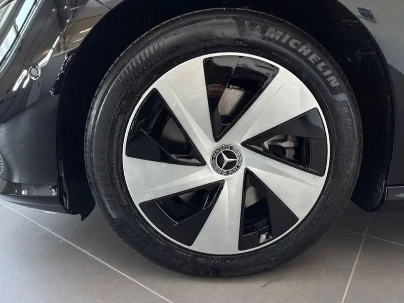 Mercedes-Benz CLA EQ nuova a Rimini (8)