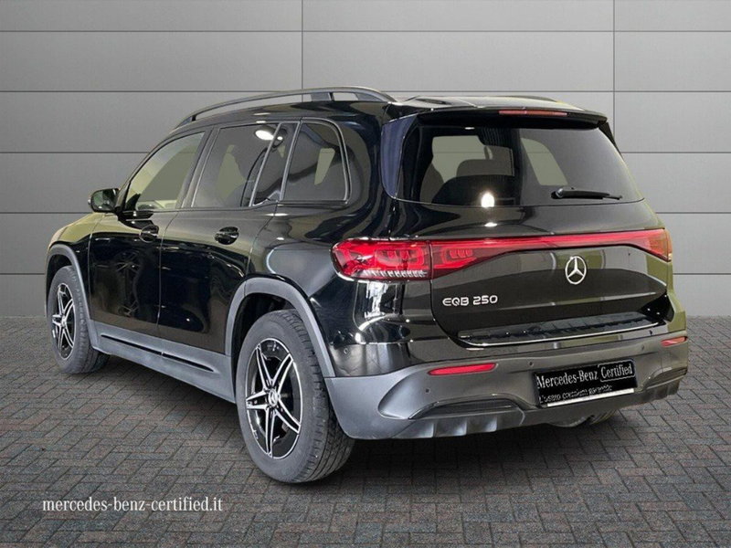 Mercedes-Benz EQB usata a Ancona (3)