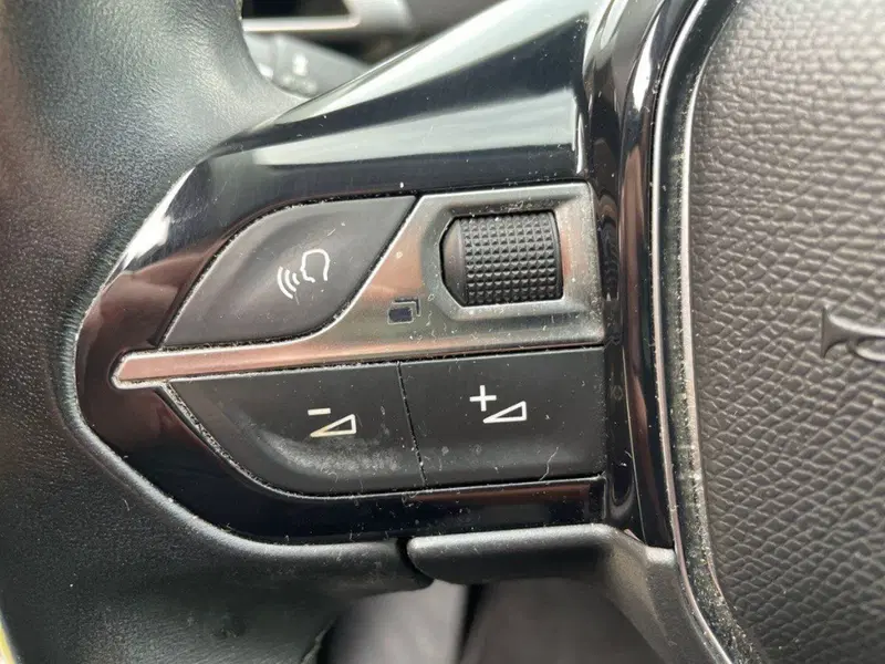 Peugeot 3008 usata a Macerata (20)
