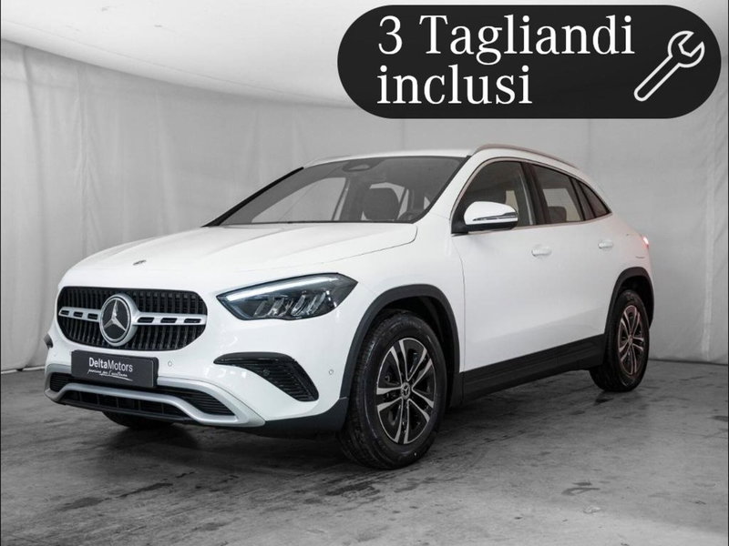 Mercedes-Benz GLA SUV nuova a Macerata