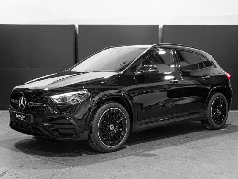 Mercedes-Benz GLA SUV nuova a Ancona