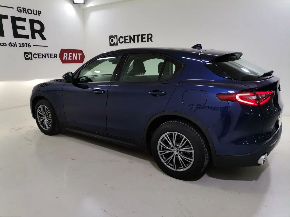 Alfa Romeo Stelvio usata a Salerno (4)