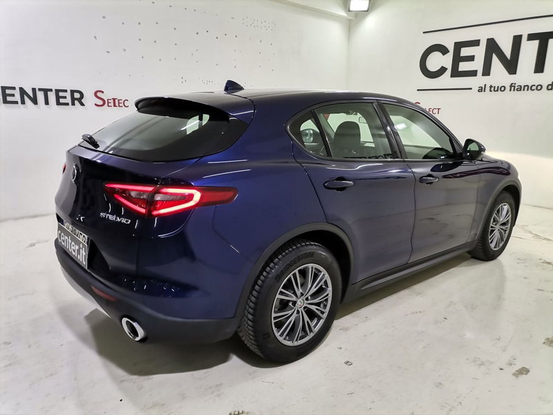 Alfa Romeo Stelvio usata a Salerno (6)