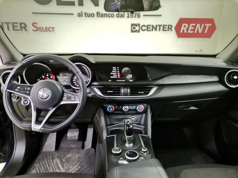 Alfa Romeo Stelvio usata a Salerno (7)