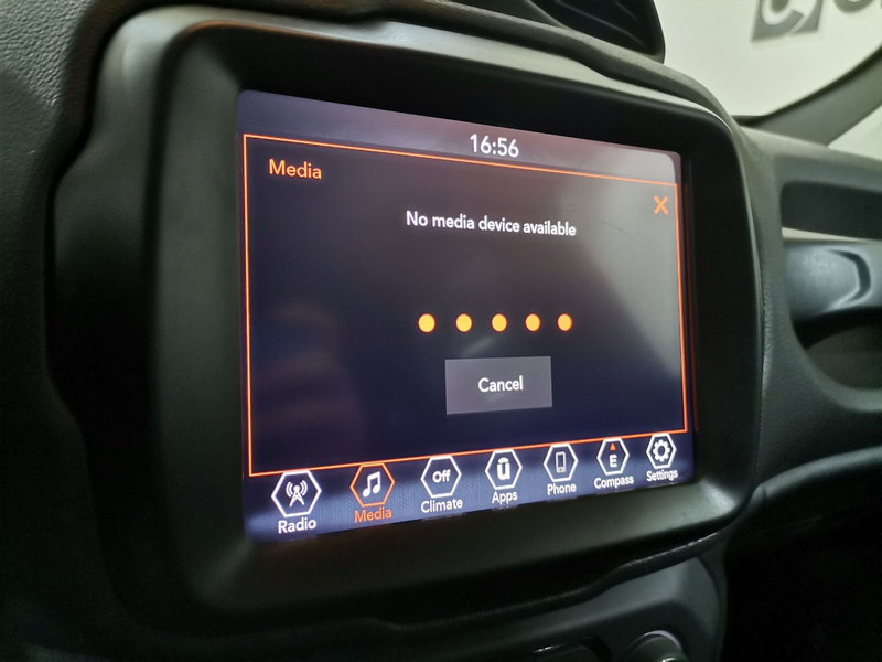 Jeep Renegade usata a Salerno (12)