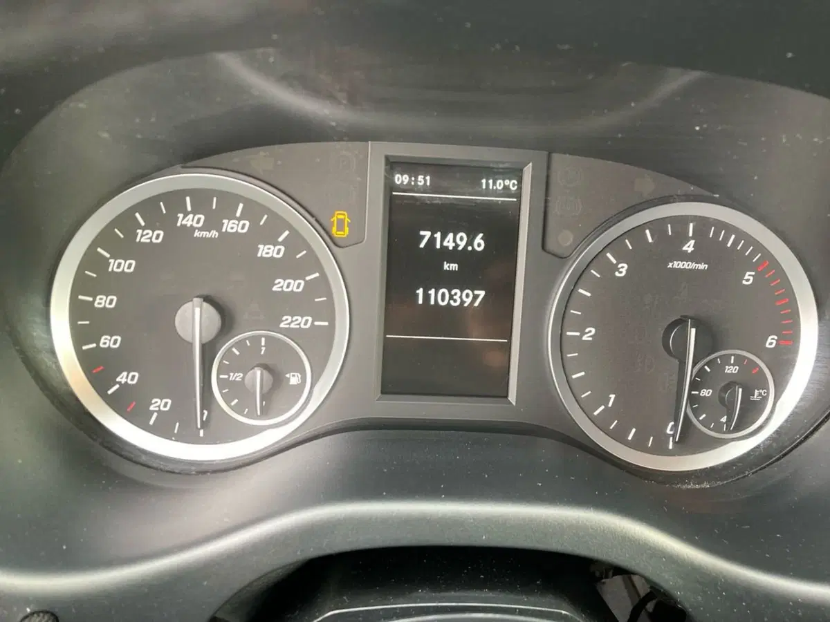 Mercedes-Benz Vito usata a Milano (13)