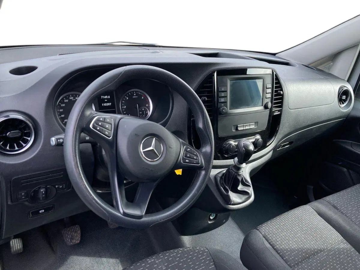 Mercedes-Benz Vito usata a Milano (9)