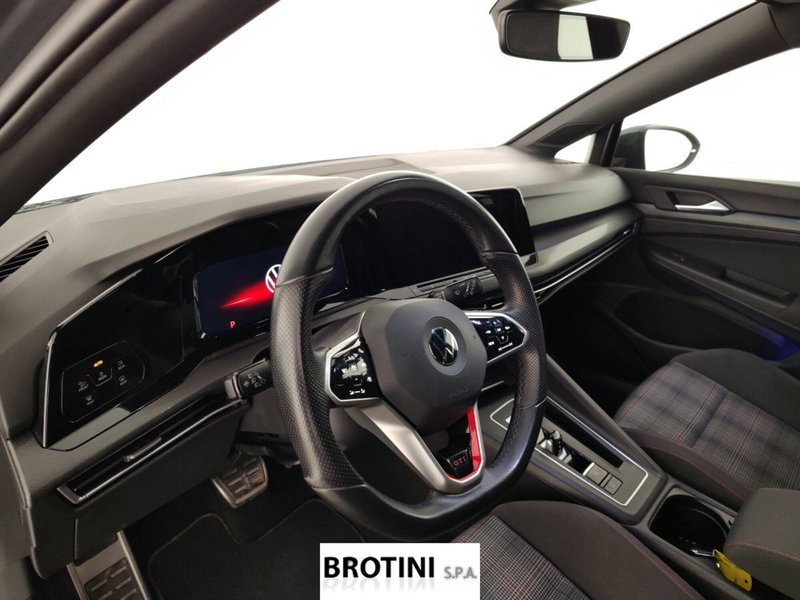 Volkswagen Golf usata a Massa-Carrara (8)