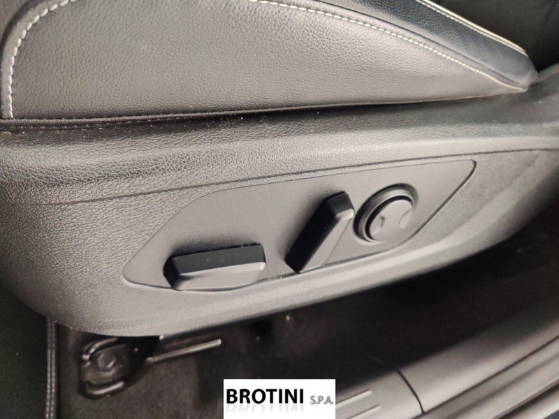 Kia Sportage usata a Massa-Carrara (9)