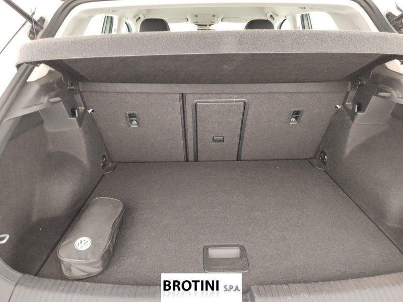 Volkswagen T-Roc usata a Massa-Carrara (15)