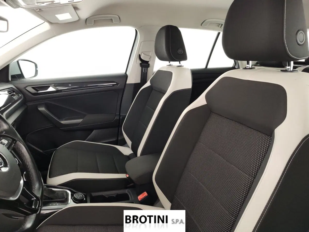Volkswagen T-Roc usata a Massa-Carrara (9)