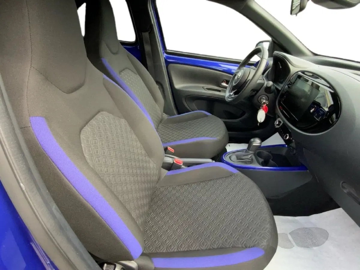 Toyota Aygo X usata a Perugia (12)