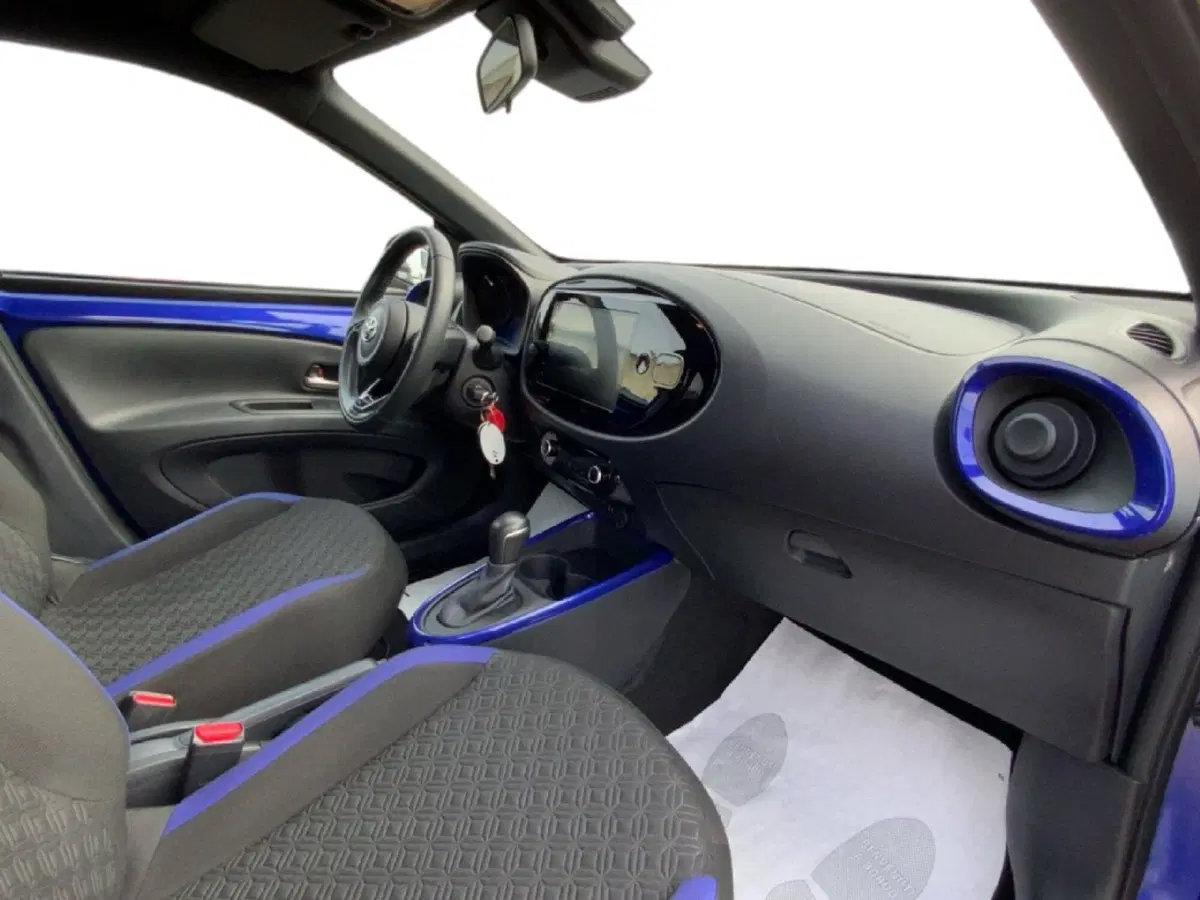 Toyota Aygo X usata a Perugia (13)