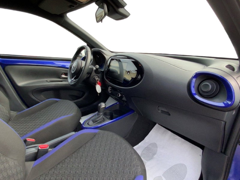 Toyota Aygo X usata a Perugia (13)