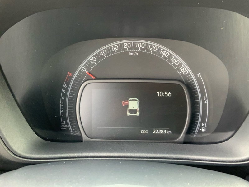 Toyota Aygo X usata a Perugia (14)