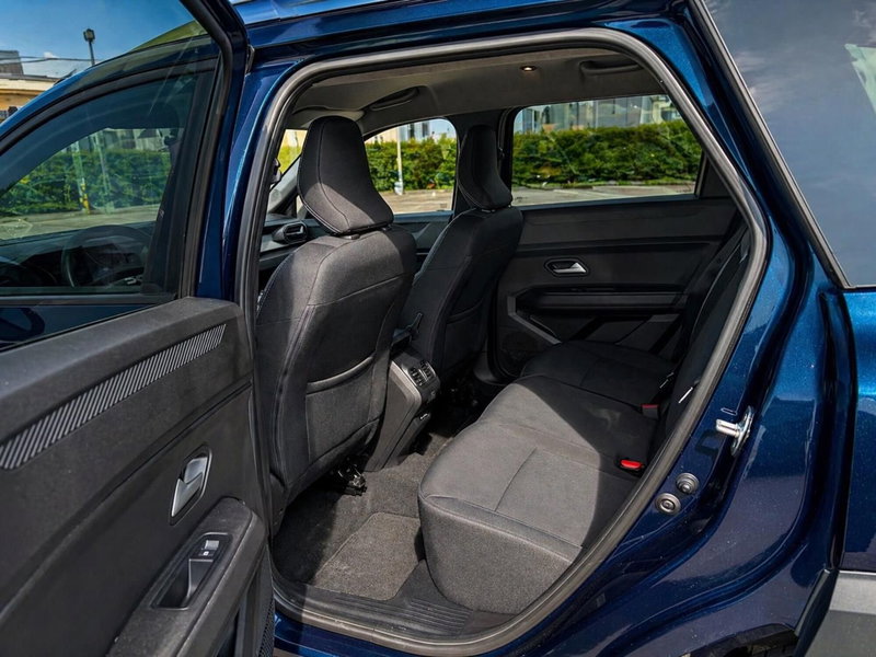 Dacia Bigster usata a Rimini (12)