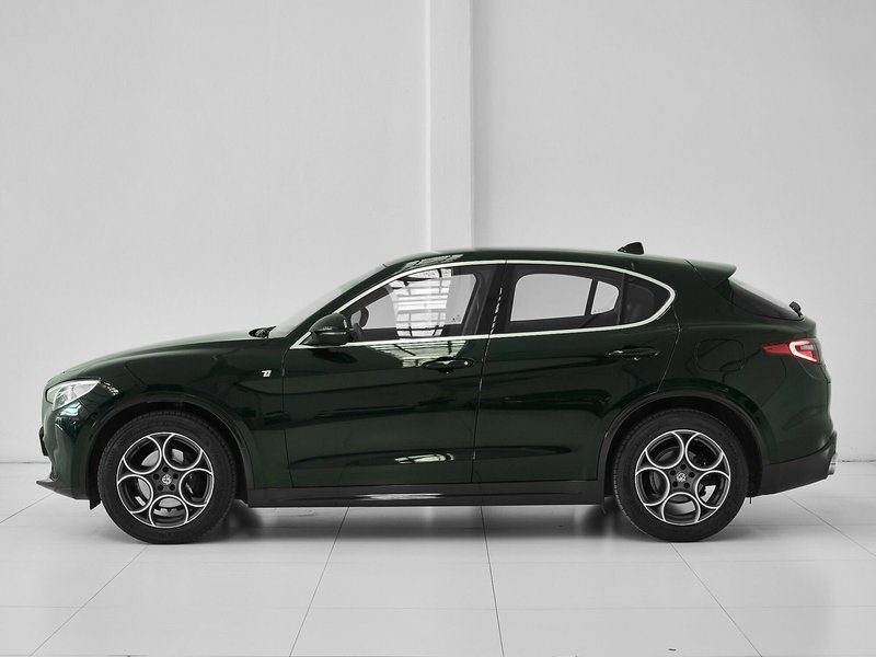 Alfa Romeo Stelvio usata a Prato (3)