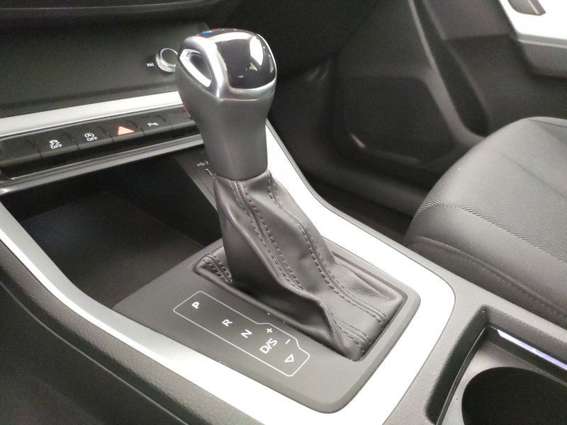 Audi Q3 Sportback usata a Napoli (19)