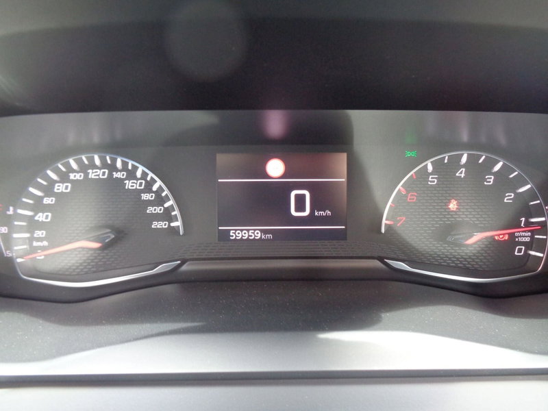 Peugeot 208 usata a Treviso (10)