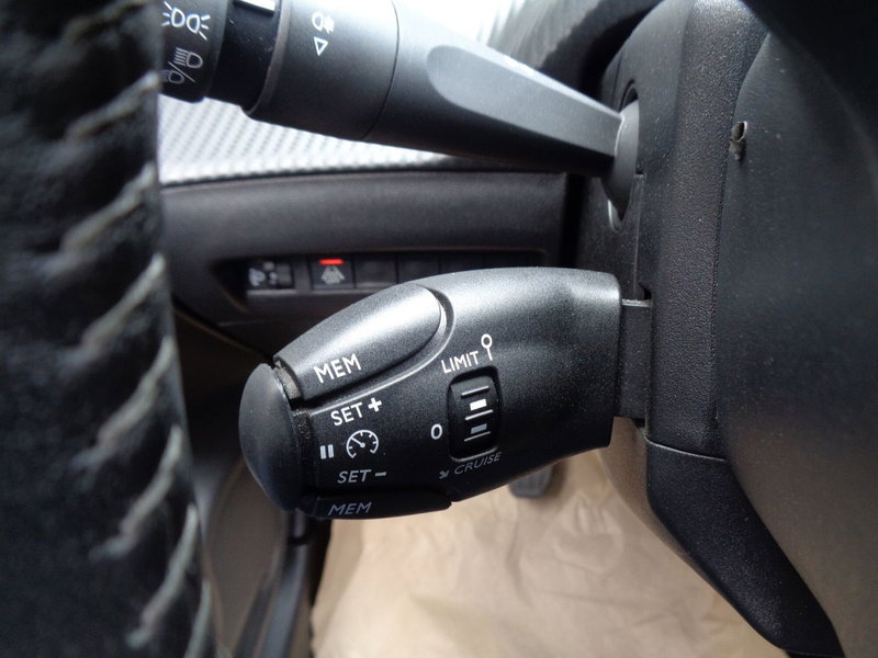 Peugeot 208 usata a Treviso (17)