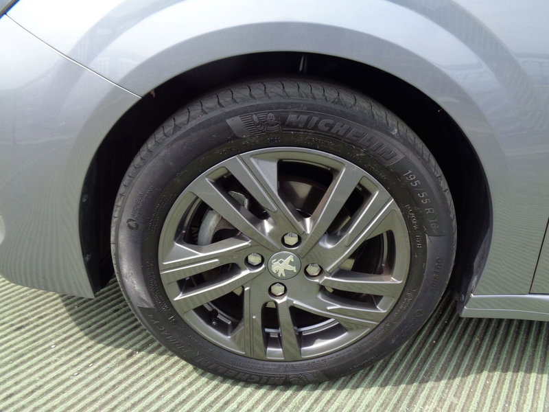 Peugeot 208 usata a Treviso (6)
