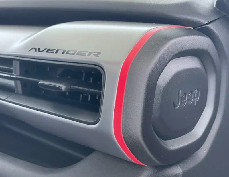 Jeep Avenger nuova a Perugia (18)