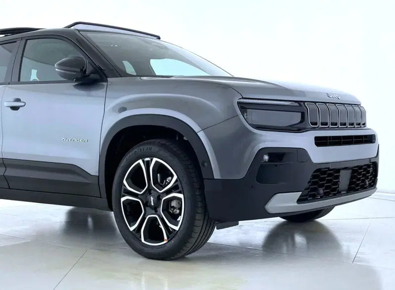 Jeep Avenger nuova a Perugia (7)