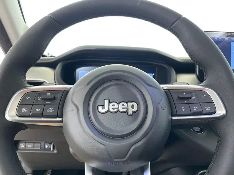 Jeep Avenger nuova a Perugia (13)