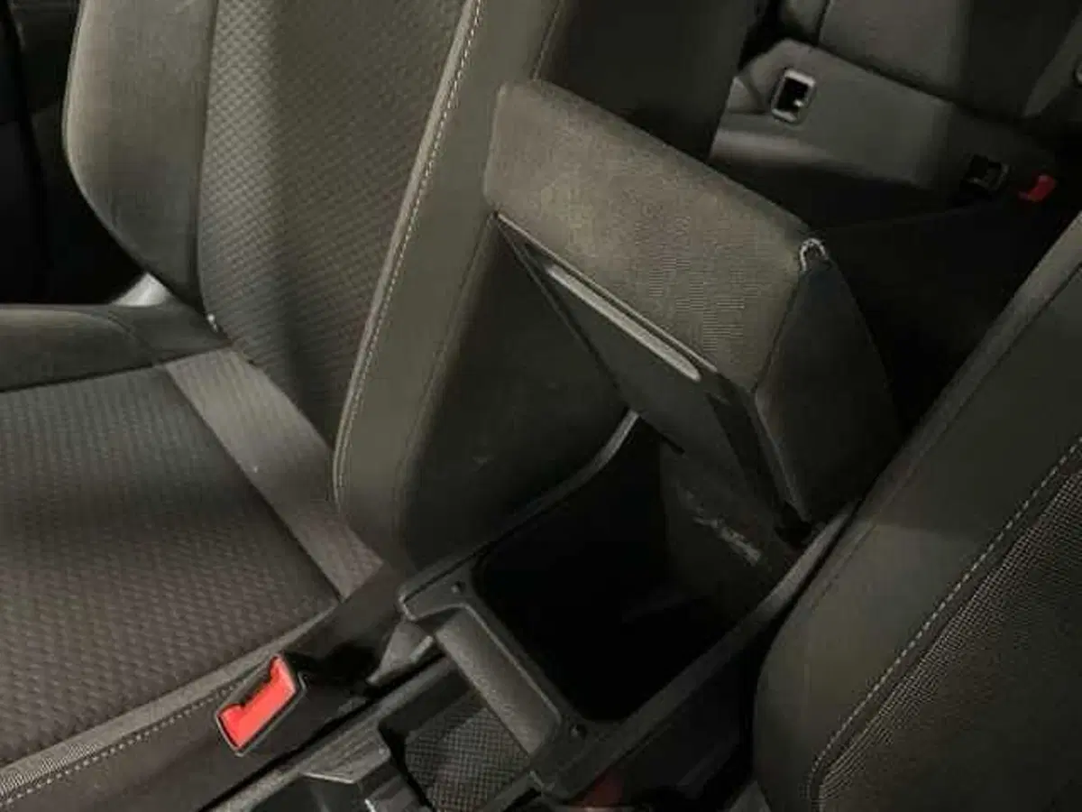 Volkswagen Taigo usata a Prato (16)