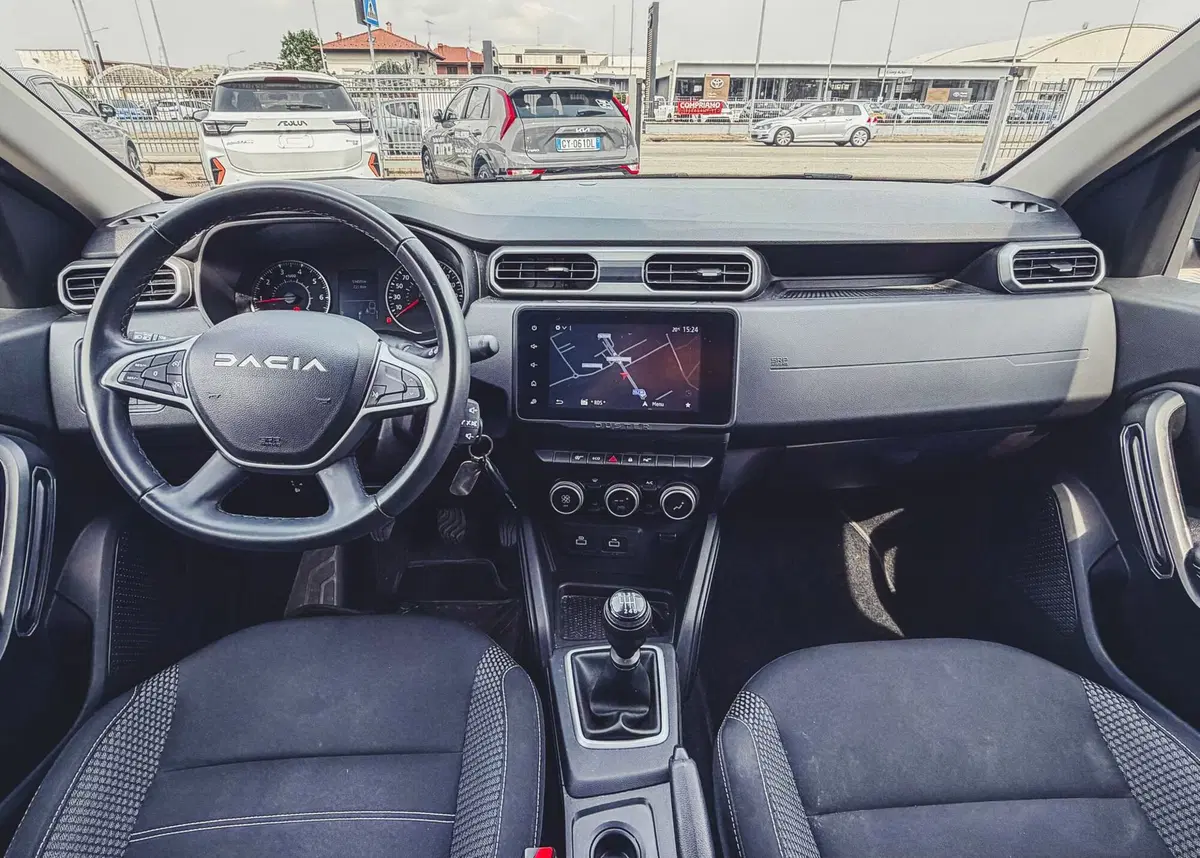 Dacia Duster usata a Vercelli (7)