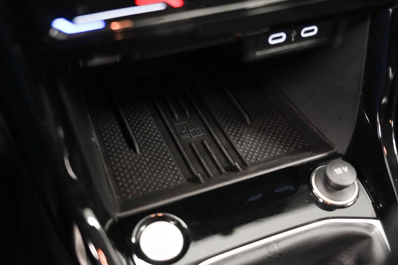 Volkswagen T-Cross usata a Varese (14)