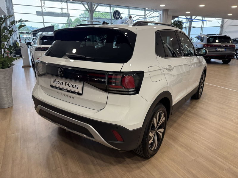 Volkswagen T-Cross usata a Varese (2)